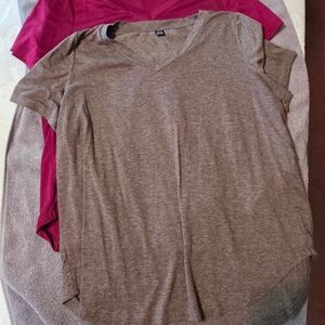 SHEIN Brown and Pink V-Neck Short Sleeve Tees